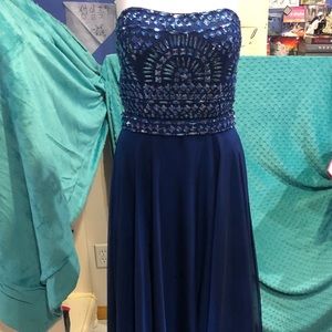 Blue strapless Sherri Hill prom dress, size 6